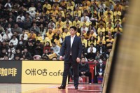 山西被罚主因：观众向场内扔水杯 本季多次出现赛场秩序违规行为